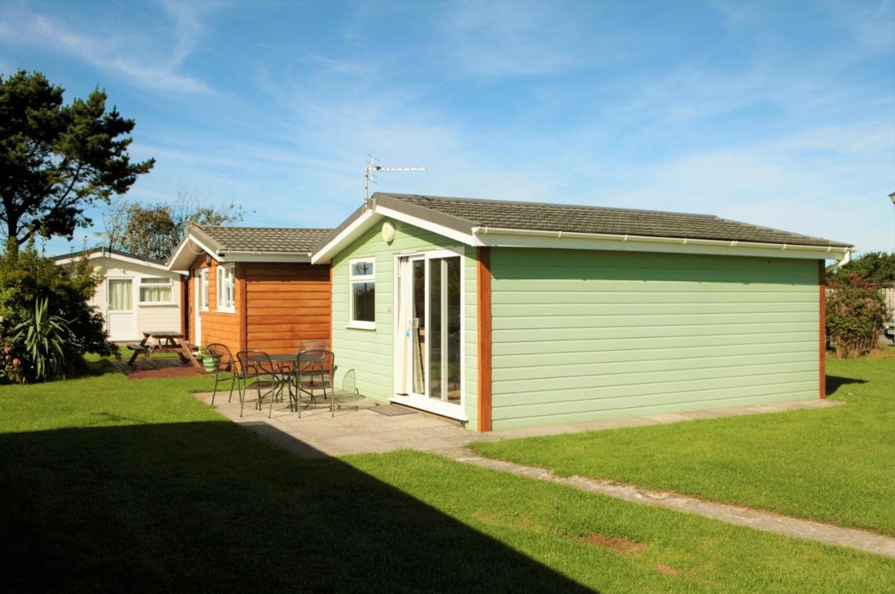 Atlantic Bays Holiday Park Saint Ervan 外观 照片
