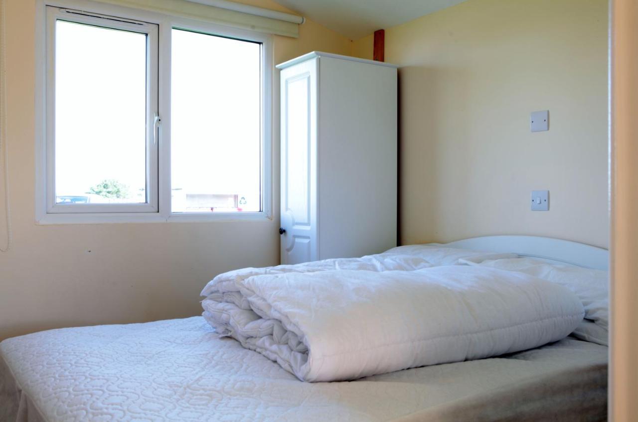 Atlantic Bays Holiday Park Saint Ervan 外观 照片