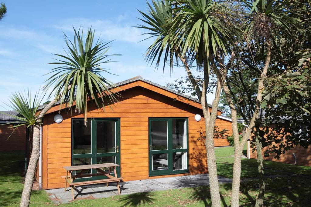 Atlantic Bays Holiday Park Saint Ervan 外观 照片