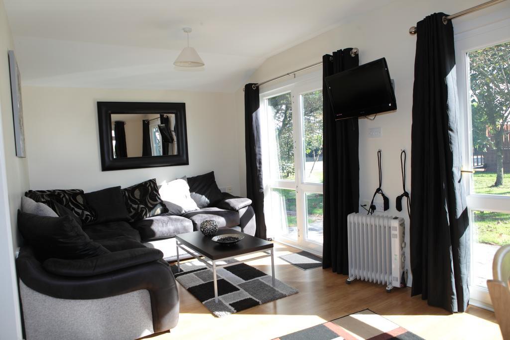 Atlantic Bays Holiday Park Saint Ervan 外观 照片
